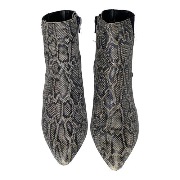 Aerosoles Heel Rest Rock On Ankle Bootie White Black Leather Snake Print sz 7.5 - Picture 2 of 13